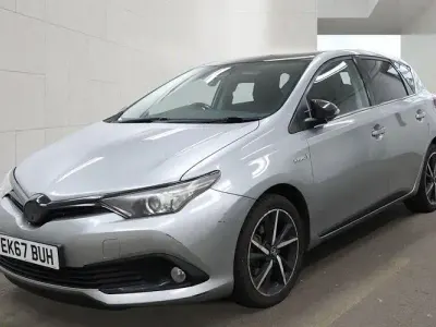 Used Toyota Auris Hybrid 136 HP (100 kW) 2017 Grey Hatchback