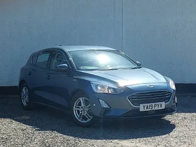 Begagnad Ford Focus Zetec 100 HK (73 kW) 2019 Blå Halvkombi