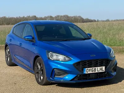 Usado Ford Focus ST-Line 125 HP (91 kW) 2018 Azul Citadino