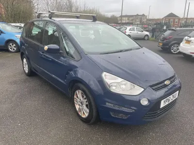 Käytetty Ford S-MAX Zetec 140 HP (102 kW) 2011 Sininen Tila-auto