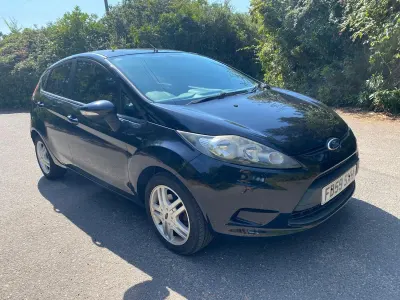 Used Ford Fiesta 70 HP (51 kW) 2010 Black Hatchback