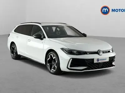 Used VW Passat R-line 204 HP (150 kW) 2025 White Estate