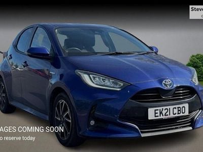 Begagnad Toyota Yaris Hybrid Design 116 HK (85 kW) 2026 Halvkombi