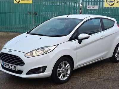 White Used 2015 Ford Fiesta Zetec Hatchback | £2,999 (Super price)