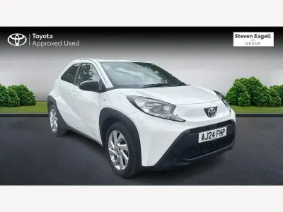 Used Toyota Aygo X PURE 72 HP (52 kW) 2024 White SUV
