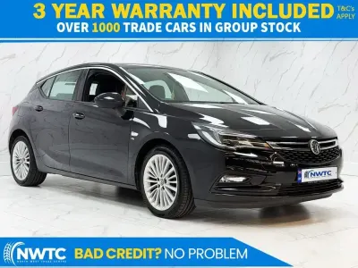 Used Vauxhall Astra Elite 150 HP (110 kW) 2017 Black Hatchback