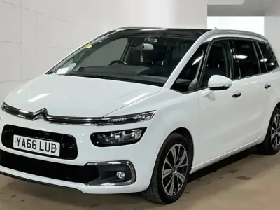 Used Citroën Grand C4 Picasso Flair 120 HP (88 kW) 2017 White MPV