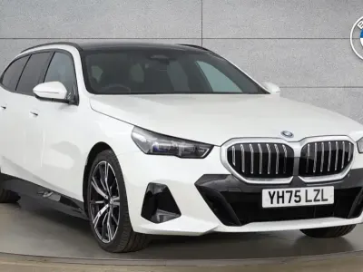 Used BMW 530e M Sport 295 HP (216 kW) 2025 White Estate