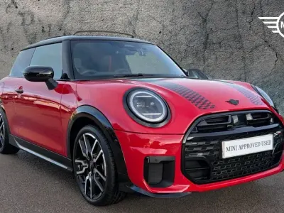 Begagnad Mini Cooper S Hatch 201 HK (147 kW) 2024 Röd Halvkombi