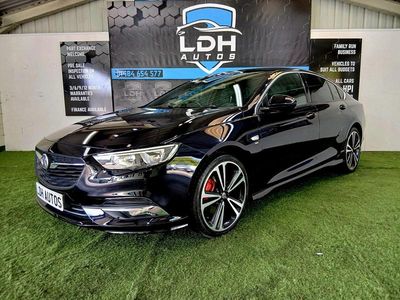 Used Vauxhall Insignia SRi 170 HP (125 kW) 2018 Blue Hatchback