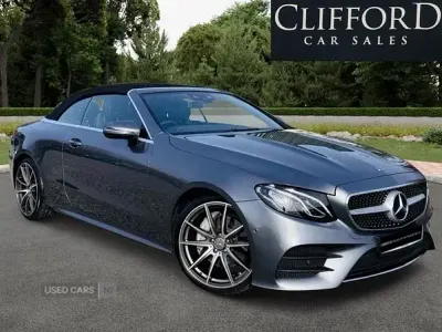 Begagnad Mercedes E220 AMG line 2017 Grå Cab