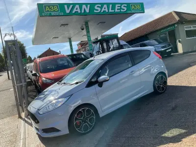 Used Ford Fiesta ST200 200 HP (147 kW) 2016 Grey Hatchback
