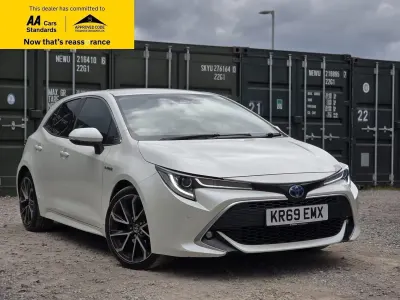 Used Toyota Corolla 184 HP (135 kW) 2019 White Hatchback