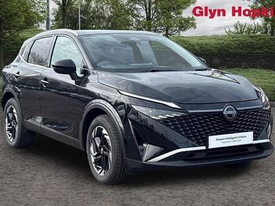 Black New 2025 Nissan Qashqai N-Connecta SUV | £23,428 (Good price)
