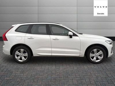 Usado Volvo XC60 Momentum 194 CV (142 kW) 2021 Blanco SUV