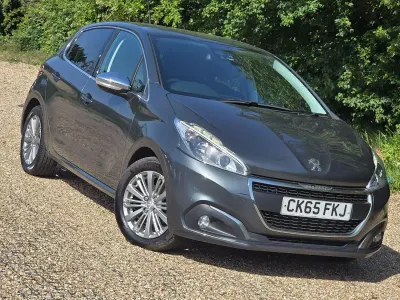 Used Peugeot 208 Allure 73 HP (53 kW) 2015 Grey Hatchback
