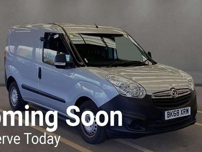Used Vauxhall Combo 105 HP (77 kW) 2018 Silver MPV