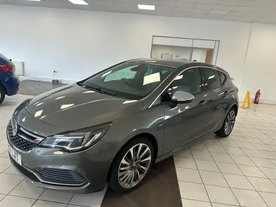 Second-hand Vauxhall Astra Elite 2017 Gri Hatchback