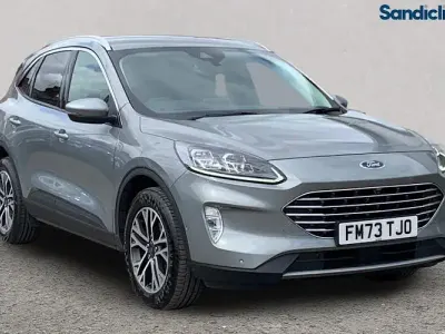 Käytetty Ford Kuga Titanium 150 HP (110 kW) 2023 Hopea Katumaasturi