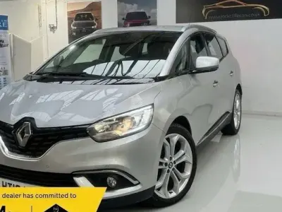 Używany Renault Scenic E-Tech Iconic 140 KM (102 kW) 2020 Minivan