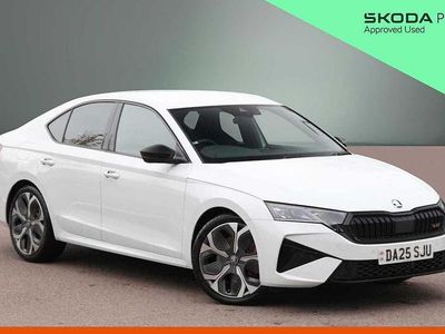 Moon white metallic Used 2025 Skoda Octavia vRS Hatchback | £30,500 (Fair price)