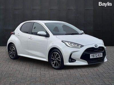 Used Toyota Yaris Hybrid Design 2023 White Hatchback