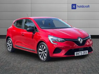 Używany Renault Clio V 90 KM (66 kW) 2023 Czerwony Hatchback
