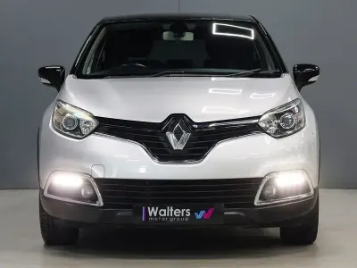 Used Renault Captur Dynamique 90 HP (66 kW) 2015 Silver/black SUV