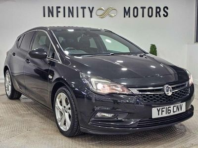 Used Vauxhall Astra SRi 150 HP (110 kW) 2016 Black Hatchback