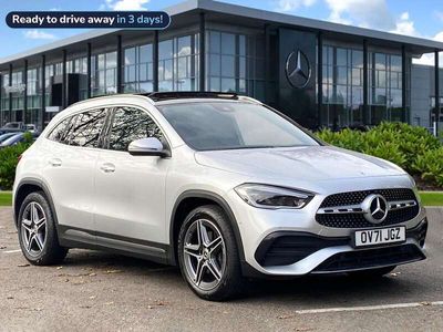 Mercedes GLA220