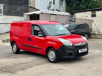 Red Used 2016 Vauxhall Combo MPV | £7,995 (Expensive)