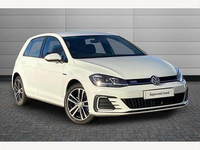 White Used 2020 VW Golf VIII GTE Hatchback | £15,795 (Fair price)