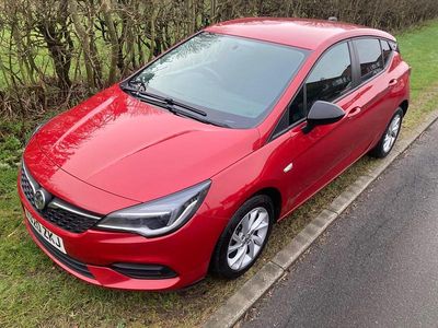 Used Vauxhall Astra Business Edition 105 HP (77 kW) 2020 Red Hatchback