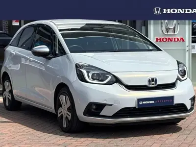 Used Honda Jazz Hybrid 109 HP (80 kW) 2021 Sunlight white Hatchback