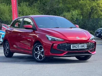 Usado MG MG3 SE 116 HP (85 kW) 2025 Vermelho Citadino