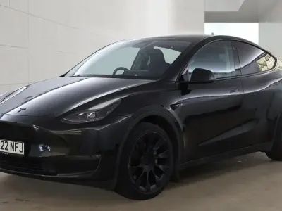 Used Tesla Model Y Long Range AWD 378 kW (514 HP) 2022 Black SUV