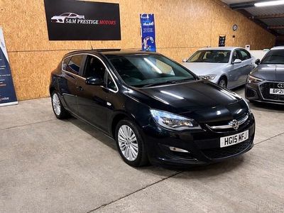 Used Vauxhall Astra Excite 2015 Black Hatchback