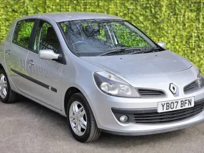 Used Renault Clio Dynamique 2007 Silver Hatchback