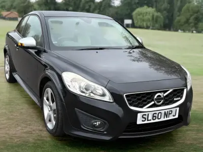 Used Volvo C30 R-Design 100 HP (73 kW) 2010 Black Hatchback