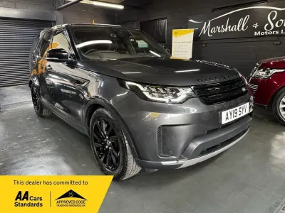 Usado Land Rover Discovery 5 HSE 306 HP (225 kW) 2019 Cinzento SUV