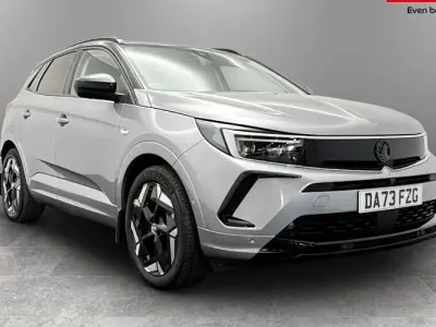 Used Vauxhall Grandland X GSe 300 HP (220 kW) 2023 SUV
