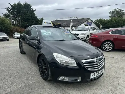 Used Vauxhall Insignia 128 HP (94 kW) 2013 Black Hatchback