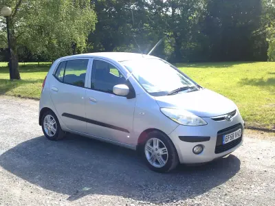 Używany Hyundai i10 Comfort 78 KM (57 kW) 2009 Srebrny Hatchback