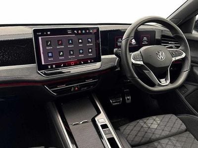 Used VW Passat R-line 204 HP (150 kW) 2024 Blue Estate