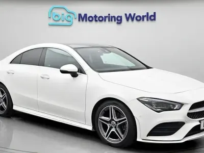Usado Mercedes CLA180 AMG line 136 HP (100 kW) 2022 Branco Sedan