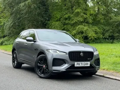 Usado Jaguar F-Pace R-Dynamic 204 HP (150 kW) 2021 Cinzento SUV