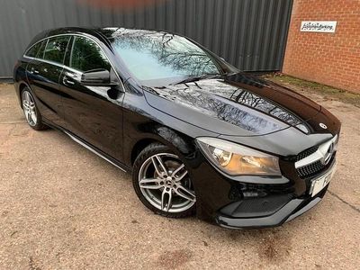 Usado Mercedes CLA200 Shooting Brake AMG line 2019 Preto Carrinha
