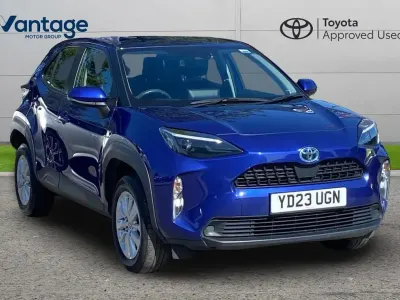 Used Toyota Yaris Cross 113 HP (83 kW) 2023 Blue SUV