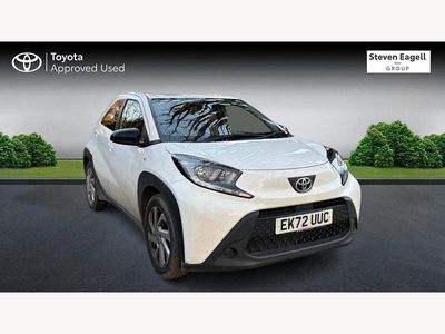 Used Toyota Aygo X PURE 72 HP (52 kW) 2022 White SUV