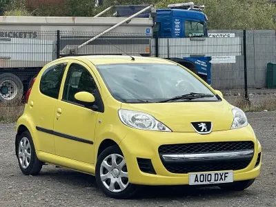 Used Peugeot 107 68 HP (50 kW) 2010 Yellow Hatchback